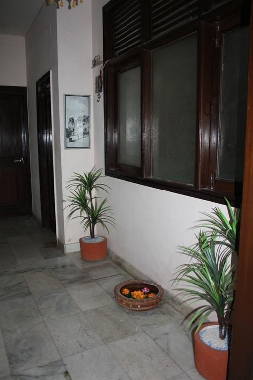 Jeraths Villa Bed And Breakfast Delhi  Exteriör bild